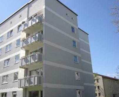 Modernisierte Familienwohnung in grüner Lage!