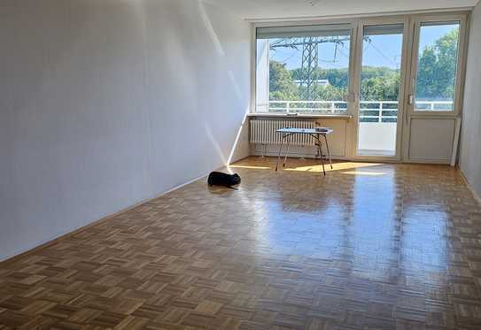 Stilvolle 3-Zimmer-Wohnung mit Balkon und EBK in Karlsfeld