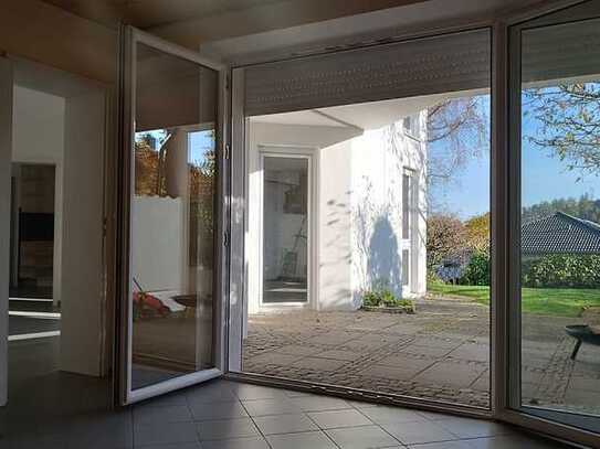 Moderne, helle Erdgeschosswohnung in sonniger, aussichtsreicher Hanglage im Luftkurort Schmitten