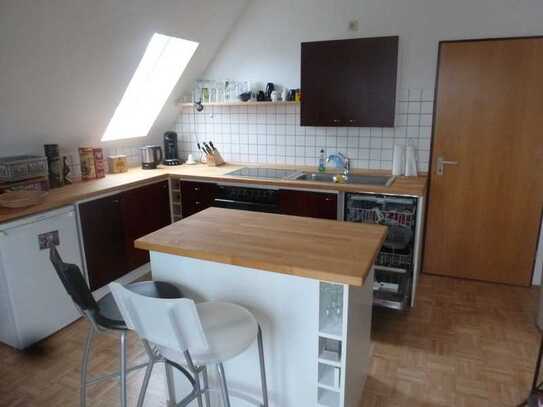 Helle, freundliche, großzügig geschnittene Zweizimmerwohnung
