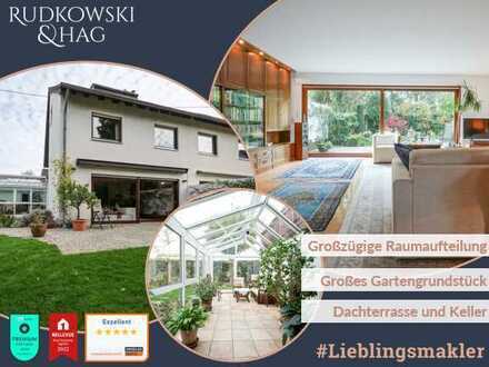 Sehr gepflegtes Einfamilienhaus || Wintergarten || Großes Gartengrundstück