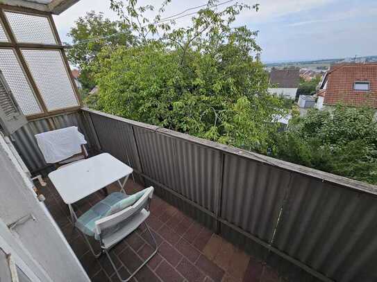 Ansprechendes WG Zimmer in Wohnung mit Balkon in Filderstadt