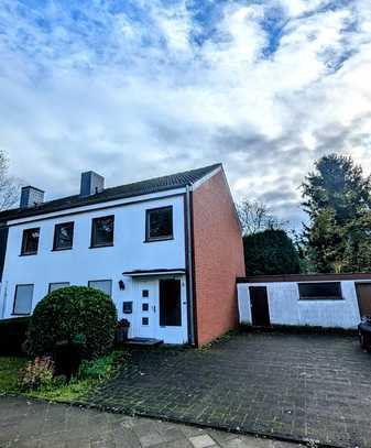 6 Zimmer mit ü. 500qm Garten und Garage in Südlage in Meerbusch (provisionsfrei)