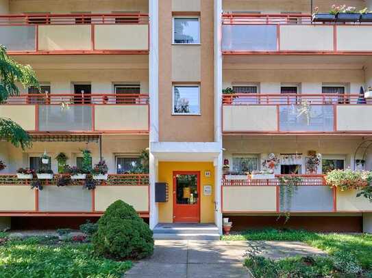 Wohnung im Hochparterre mit Balkon zu vermieten!