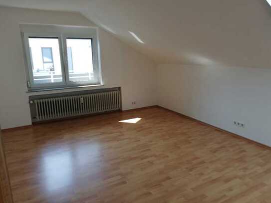 Helle 3-Zimmer-Wohnung ab 01.12.2024 zu vermieten