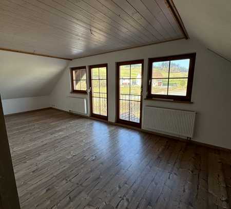 Freundliche 4-Zimmer-Wohnung in Deggenhausertal