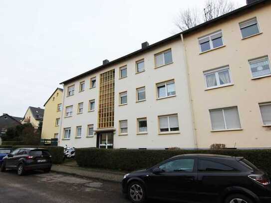 3 Raum Wohnung mit Balkon frisch renoviert