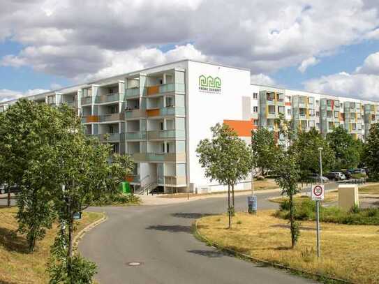 Neue Fassade, neuer großer Balkon, schöne Aussicht