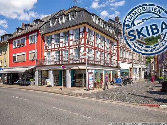 1a-Lage am Marktplatz: Ladenlokal direkt im Zentrum von Adenau