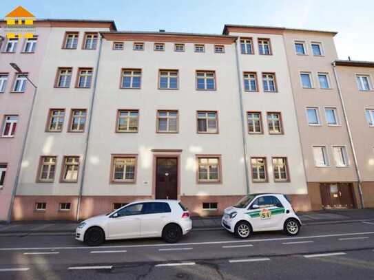 Familie aufgepasst, Balkon und schöner Innenhof mit guter Anbindung!