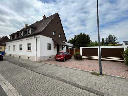 Großzügige Doppelhaushälfte mit Garten in ruhiger Lage in LU-Gartenstadt