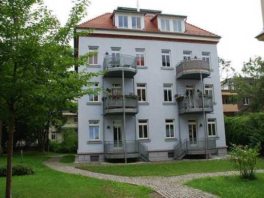 Schöne 2-Raum-Wohnung mit EBK und Balkon in Leipzig - Gohlis