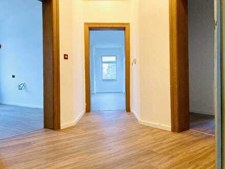 Provisionsfrei: Schöne und renovierte 3-Zimmerwohnung in ruhiger Lage in Fürth-Süd