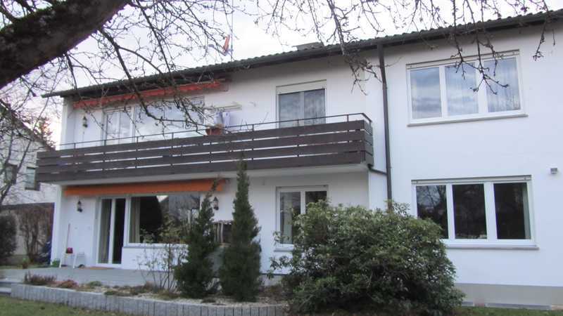                                                               Ruhige und sonnige 4-Zimmer-Wohnung mit S&uuml;dbalkon                                                       in Gilching (Starnberg)