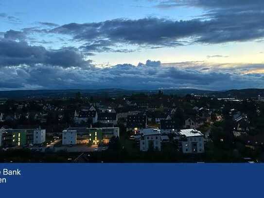 Penthouse - Kulmbachs schönster Ausblick!
Kapitalanleger und Freiberufler aufgepasst