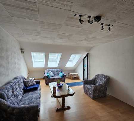 Über den Dächern Schorndorfs – helle 4-Zimmer-Dachgeschosswohnung mit Dachterrasse