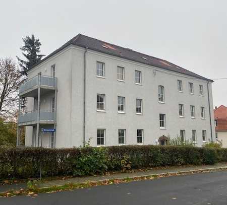 Reserviert Letzte freie Wohnung - 4 Zimmer, offene Küche und 2 Bäder - 1.OG links