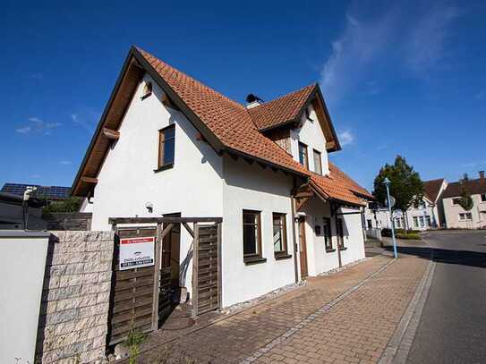 Schönes Einfamilienhaus fast mitten in der Stadt