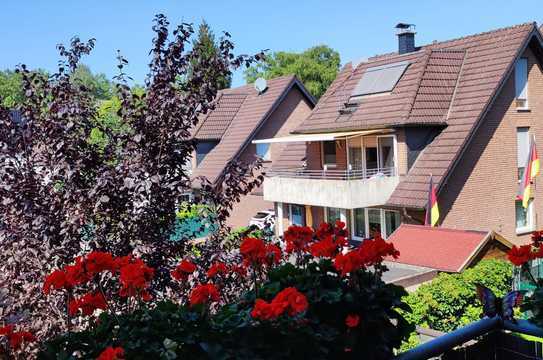 Gepflegte 2,5-Zimmer-Wohnung mit Balkon und EBK in Gladbeck, ideal für Singles