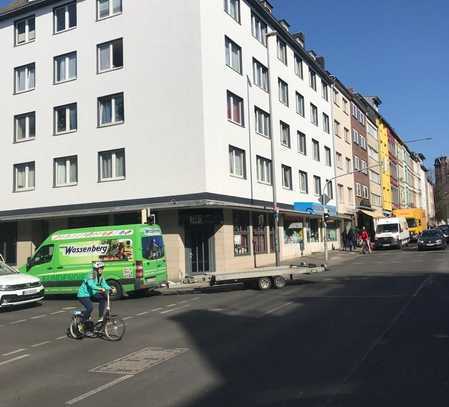 Geräumige Garage in der Aretzstraße zu vermieten