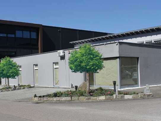 TOP Verkaufsfläche-Büro-Praxis in Winterbach direkt an der B29