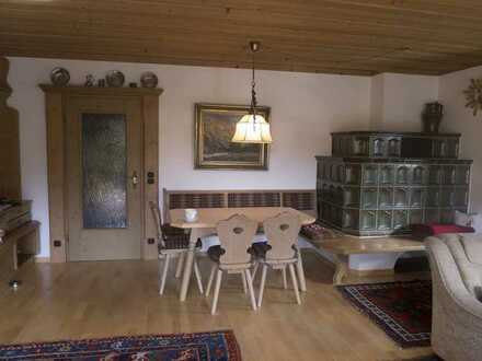 Möblierte 4-Zi-Wohnung in gepflegter Landhausstilvilla (1.OG) in Garmisch auf 2 Jahre