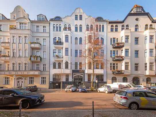 Kapitalanlage nahe der Spree - vermietete 3-Zi.-Wohnung mit Balkon & Terrasse in Moabit