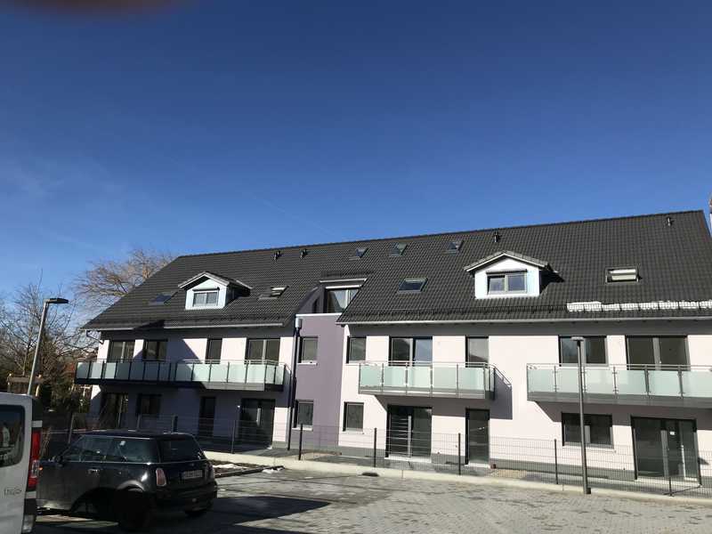 Feldmoching/Fasanerie Nord, neuwertige 3-Zimmer-DG-Wohnung