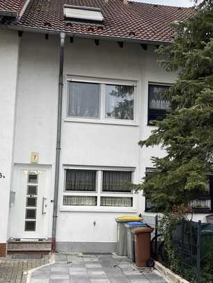 Charmantes 5 Zimmer - Reihenhaus in Mannheim-Schönau – Perfekt für Familien