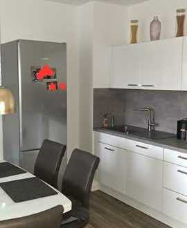 Stilvolle 3-Zimmer-Wohnung mit Balkon und EBK in Gross-umstadt