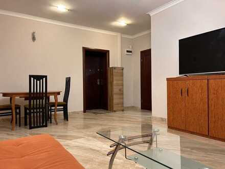 Zentrumslage Zwei-Zimmer-Wohnung mit Balkon & EBK