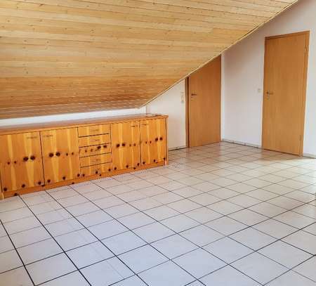 Geschmackvolle 1-Zimmer-Dachgeschosswohnung in Münster Hessen