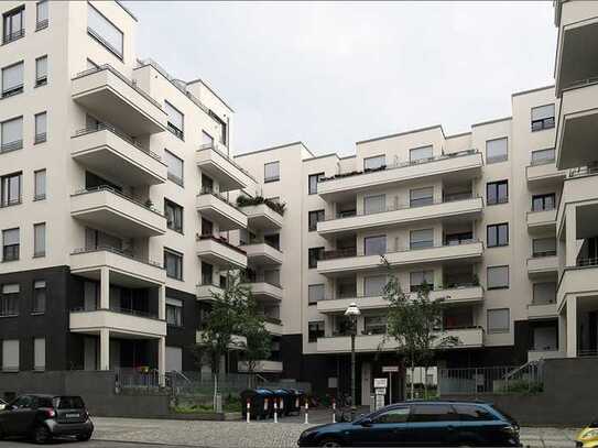 Helle und offene im 5 OG mit Aussicht und 2 Balkonen für urbanen Lifestyle, Charlottenburg