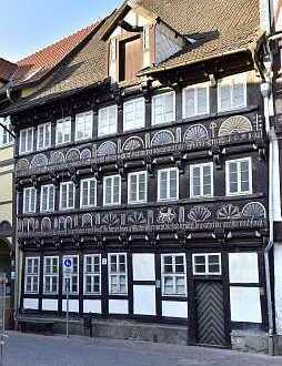 Ehemaliges Brauhaus im historischem Fachwerkstadt Osterwieck. Denkmal .