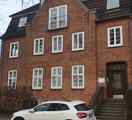 Traumhafte Altbauwohnung, Blick auf den Kanal, 3,5 Zi., 112 m²