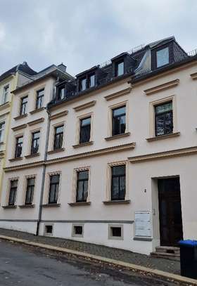 3 Zimmer Wohnung sonnendurchflutet mit Balkon