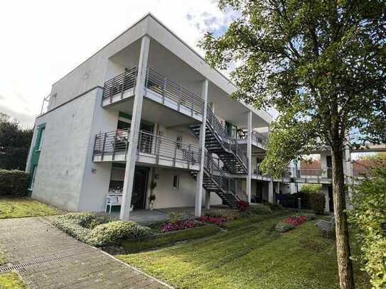 Seniorengerechte 2-Zimmer EG-Wohnung mit Terrasse und Garten