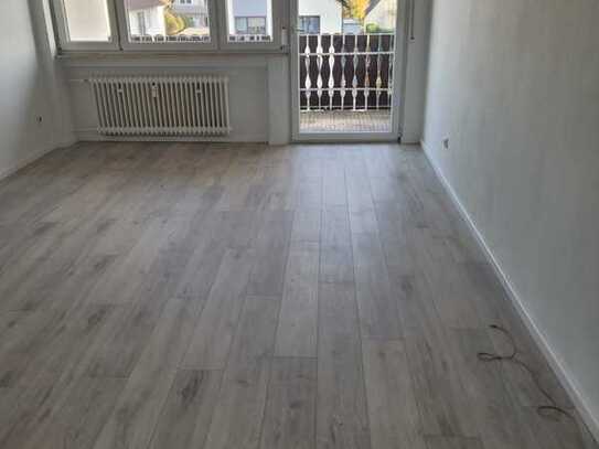 ** Renovierte 2 Zimmerwohnung mit Balkon ** in Hainburg