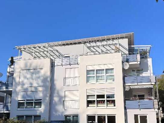 Waiblingen Zentrum: Sonnige und moderne 3 Zi-Whg. (ca. 79 m²) mit Balkon, Aufzug, TG uvm.