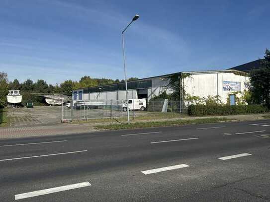 660 m² Lagerhalle + 1000 m² Außenfläche in Gosen zu vermieten. "Lagerhalle trifft Innovation"