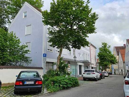 Komplett sanierte, moderne Dachgeschoß-Wohnung in der historischen Altstadt von Schongau