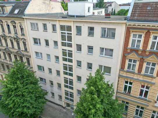 Bezugsfrei & Sanierungsbedürftig: Ihr City Apartment im Stephankiez