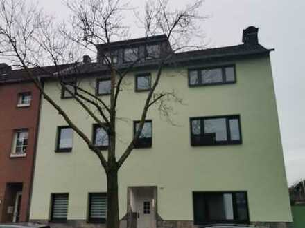 Gepflegte 5-Raum-Maisonette-Wohnung mit Einbauküche in Mönchengladbach