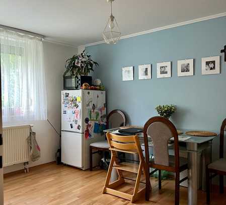 renovierte 2 1/2 Zimmer Wohnung