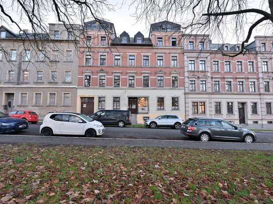 Wohnen & Wohlfühlen, 3-Raum-Wohnung mit großer Parkanlage vor der Haustür in Chemnitz/Hilbersdorf