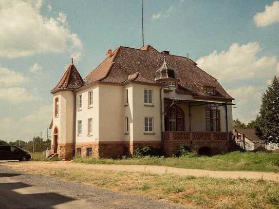 Exklusive Büroräume in historischem Ambiente - Nachmieter gesucht!