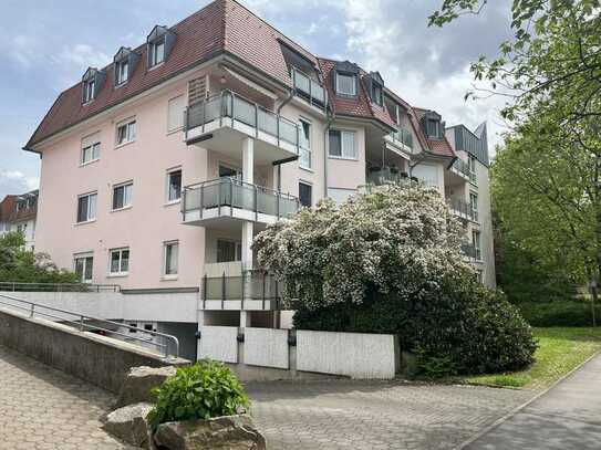 Geschmackvolle 3 Zimmer-Wohnung mit EBK, Balkon und TG-Stellplatz in Ludwigsburg-Eglosheim