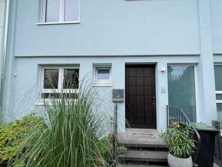 Saniertes Haus in begehrter und ruhiger Lage Frankfurt/Eckenheim