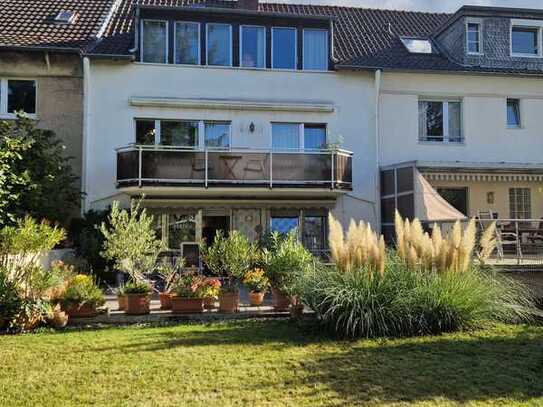 Gepflegte Erdgeschosswohnung mit schöner Terrasse als Kapitalanlage inkl. Garage