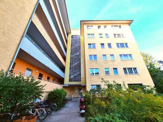 Kapitalanlage in Wilmersdorf - Fahrstuhl-Balkon-3 Zimmer-vermietet